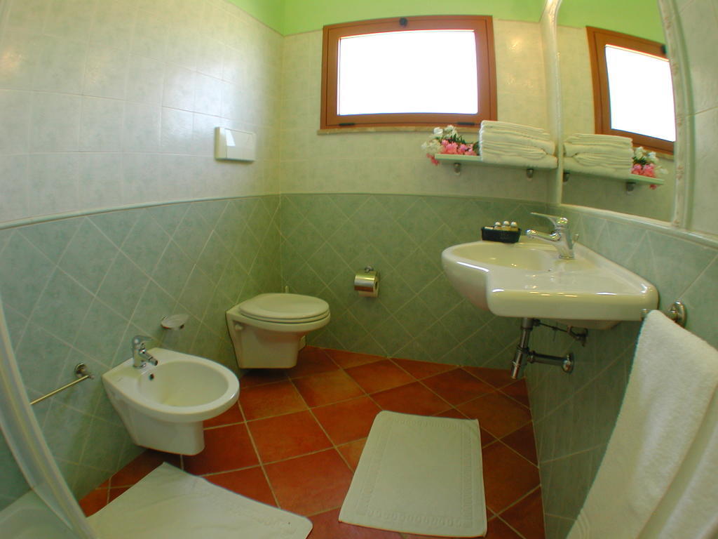 Villaggio Piscina Rei Monte Nai Rom bilde