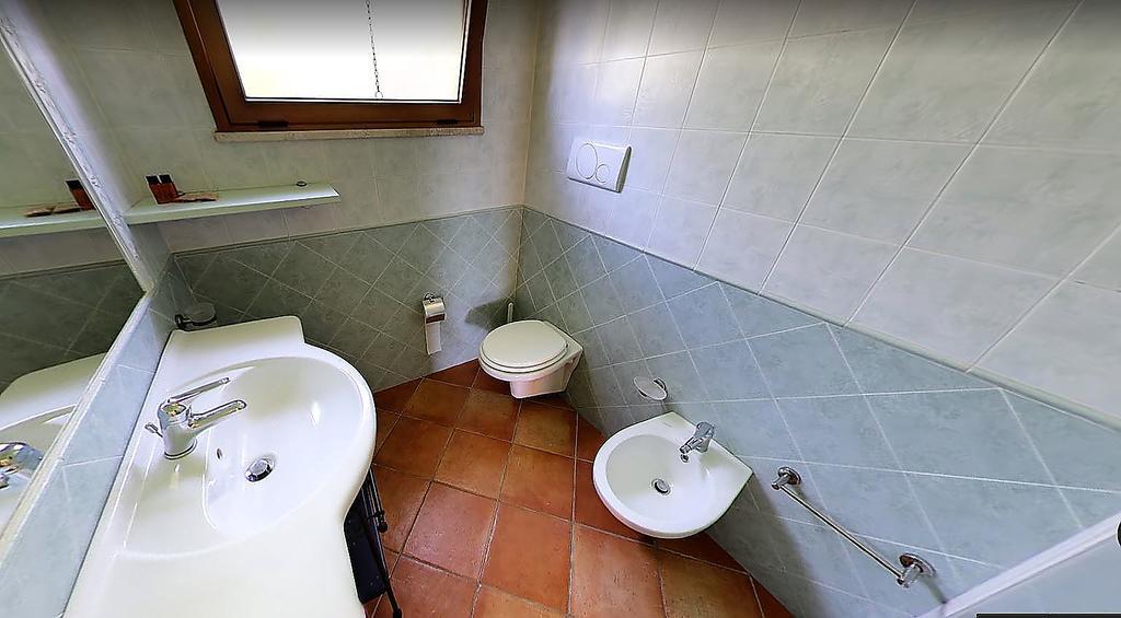 Villaggio Piscina Rei Monte Nai Eksteriør bilde